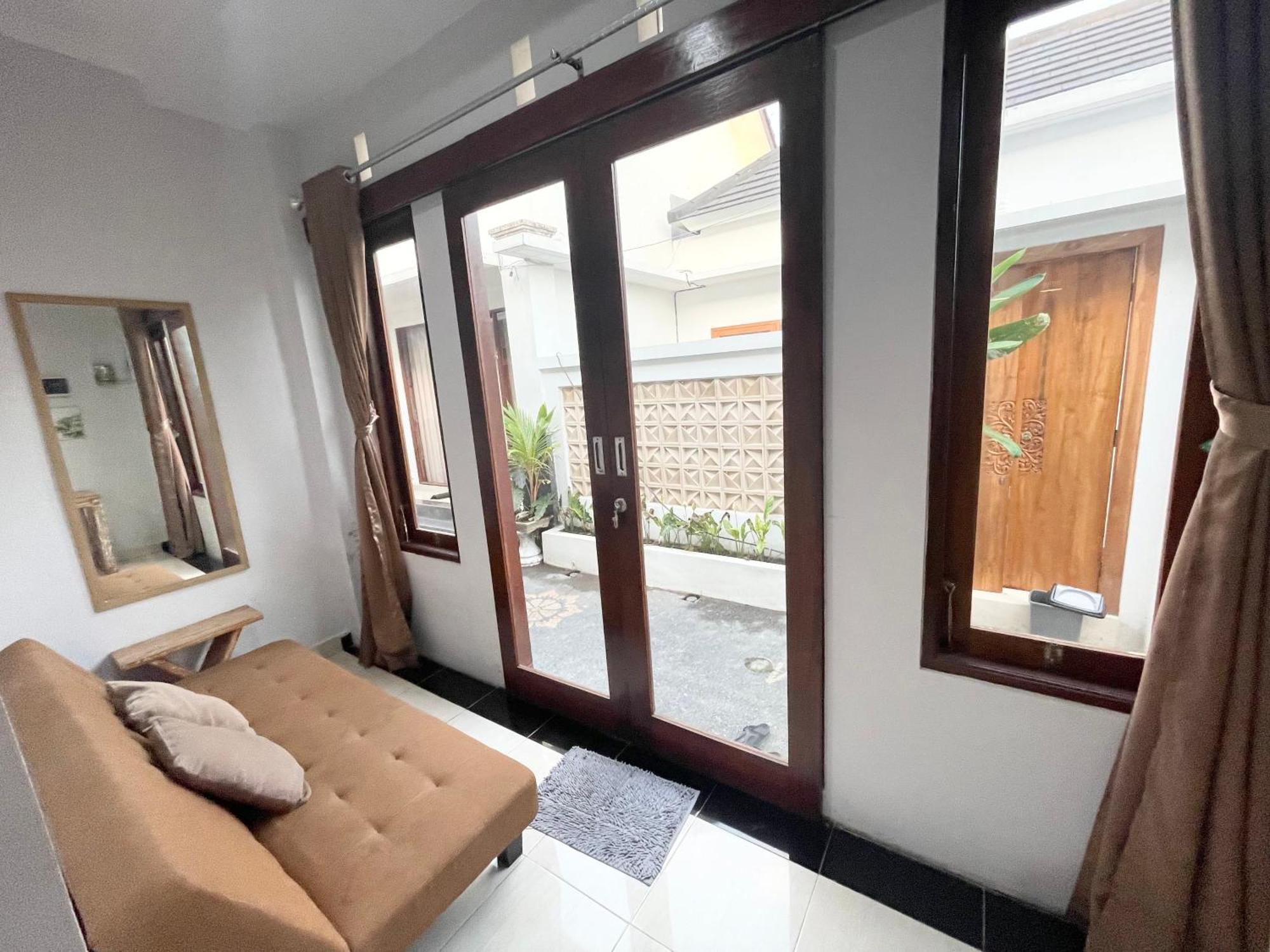 Lagriya Guest House Ketewel Kültér fotó